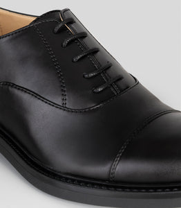 vegan oxford black