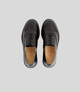 vegan oxford black