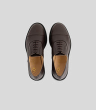 Load image into Gallery viewer, vegan oxford brown