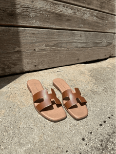 sandales mules marron en cuir vegan 