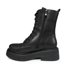 Load image into Gallery viewer, bottines vegan noires à lacets style rock