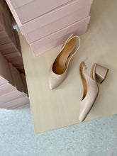 Load image into Gallery viewer, chaussures à talons nude